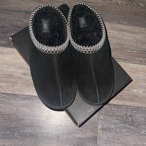 Black UG tasman MEN SIZE 12